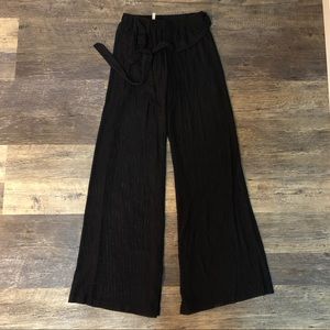 BLACK SUMMER PANTS